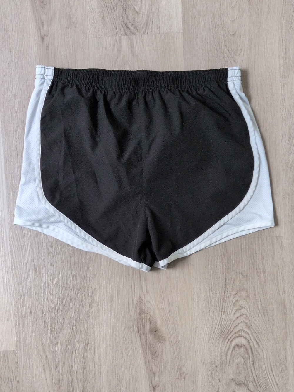 Daisy Fuentes Athletic Shorts